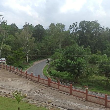 Ri Shat Sngi Orchid Resort By World Choice Shillong Buitenkant foto