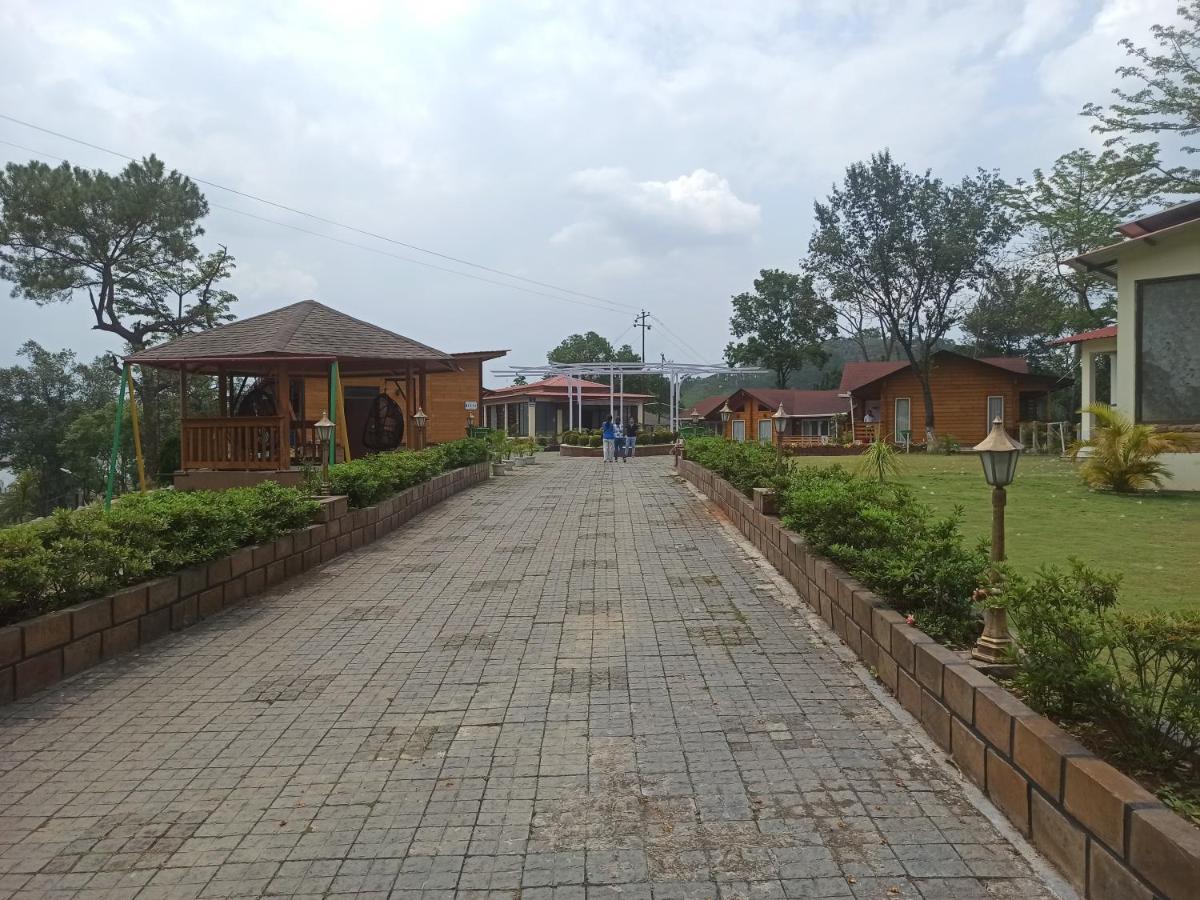 Ri Shat Sngi Orchid Resort By World Choice Shillong Buitenkant foto